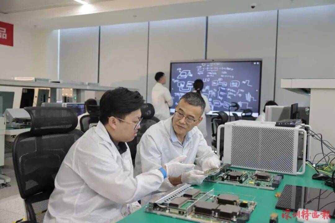 突破封锁<strong></p>
<p>海外版下载链接</strong>!国产!!可满足3-5nm芯片需求!!!