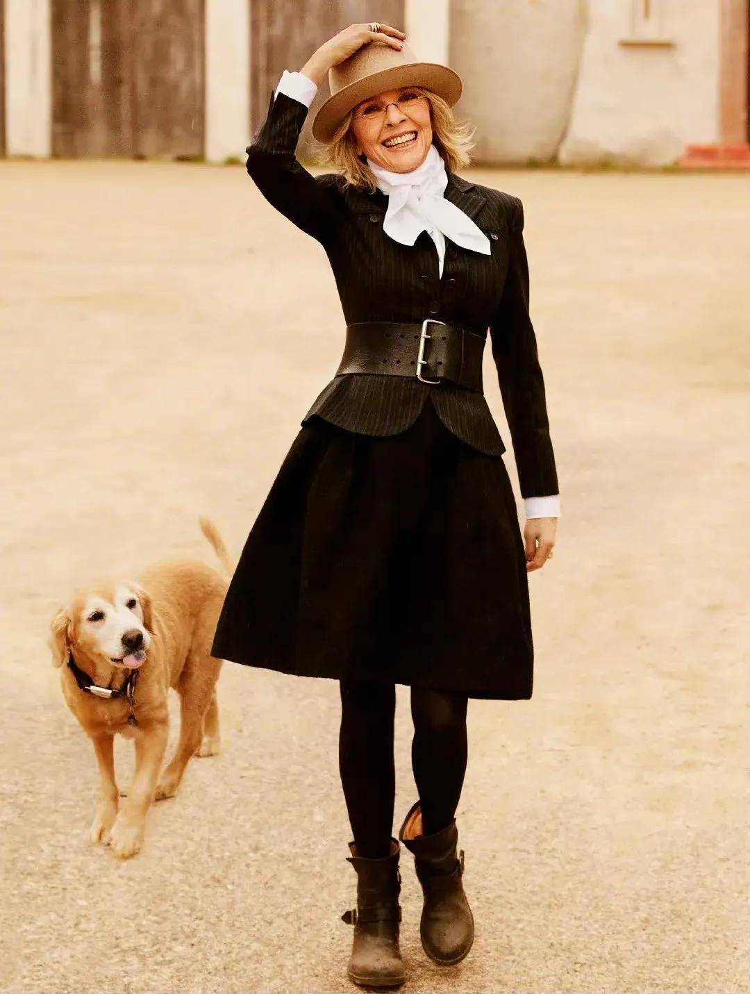 79岁奥斯卡影后离世<strong></p>
<p>海外版下载链接</strong>,她是男神收割机,松弛中性风穿搭鼻祖