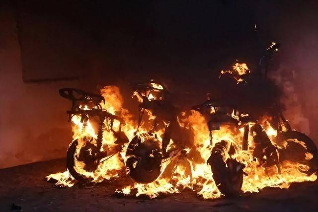 仅仅30秒<strong></p>
<p>抹茶交易所怎么转成人民币</strong>,男子全身烧伤90%!别再这样充电!