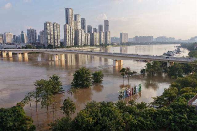 百色多个村庄被困水中已超半月<strong></p>
<p>抹茶交易所怎么转成人民币</strong>，长涝难退为何重演？