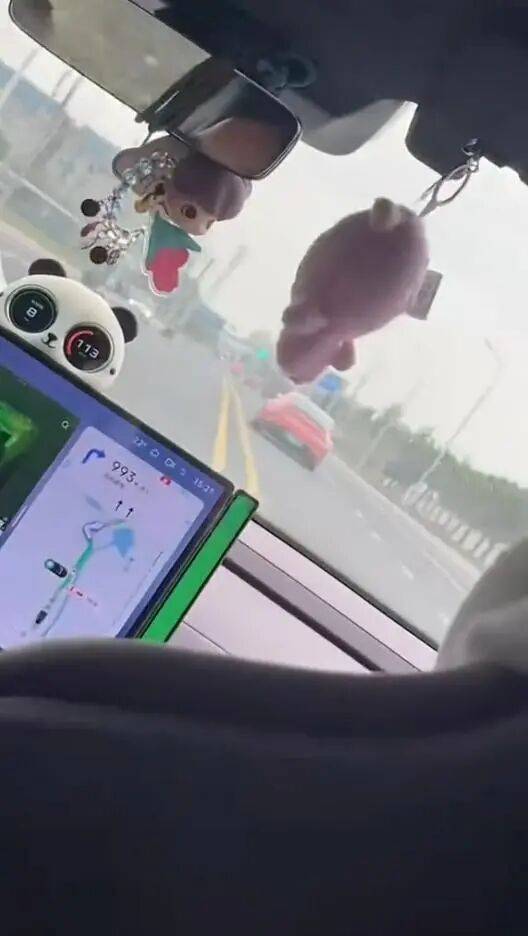 小米汽车市区飙至时速120公里<strong></p>
<p>注册邀请码</strong>,跨双黄线到对向车道超车……交警回应→