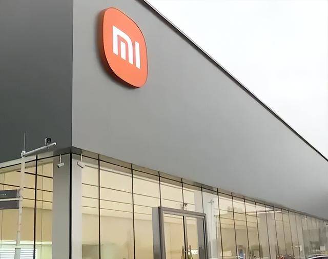 男子花30多万买了辆小米YU7 Pro<strong></p>
<p>东方雨虹股票</strong>,主驾下方出现不知名零件!