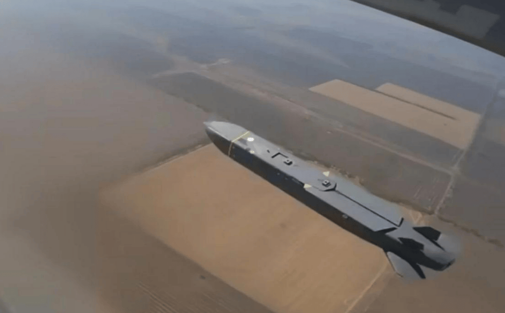 美国不给战斧拉倒<strong></p>
<p>东方雨虹股票</strong>，乌克兰搬出先进导弹，陆海空联合轰炸俄罗斯