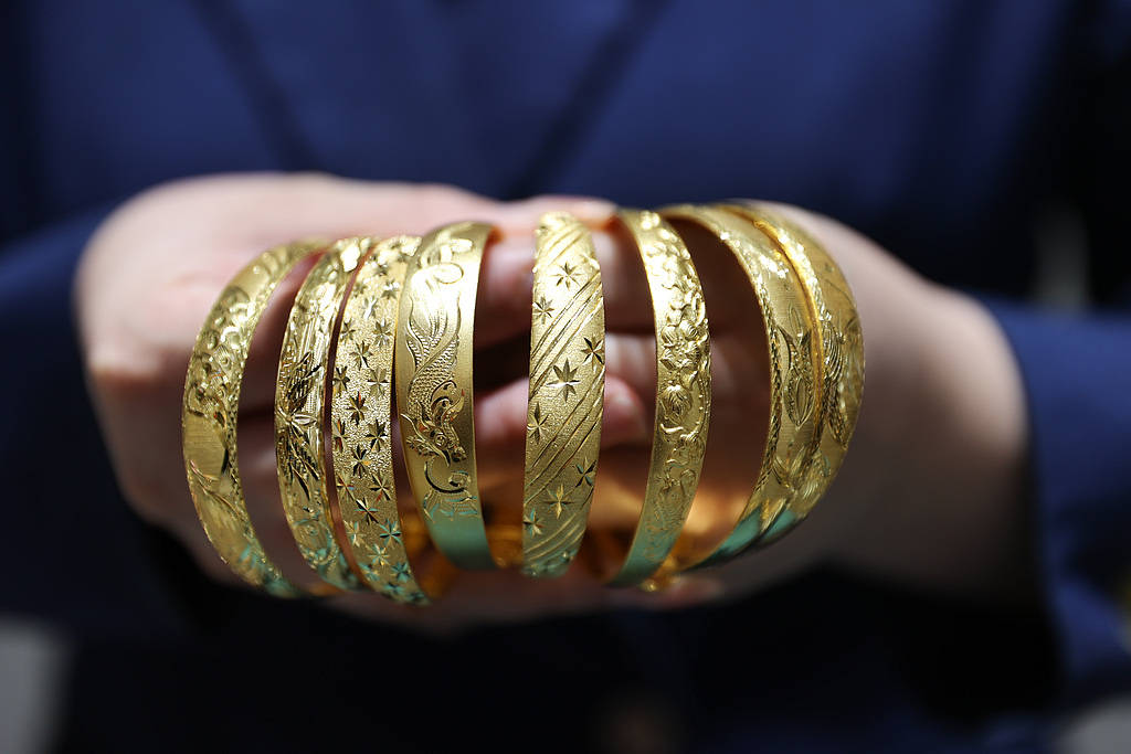 黄金价格大跳水<strong></p>
<p>东方雨虹股票</strong>,市场追逐的“确定性”被动摇