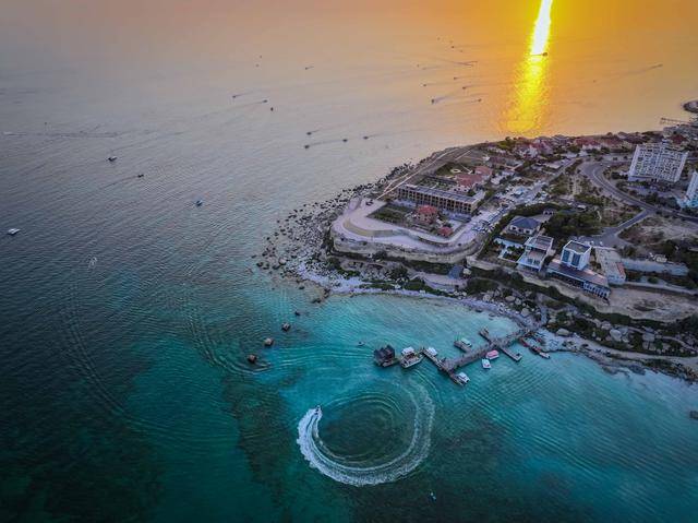 青年说 | 到中亚<strong></p>
<p>同仁堂股票</strong>，奔赴一场激动人心的“探秘”