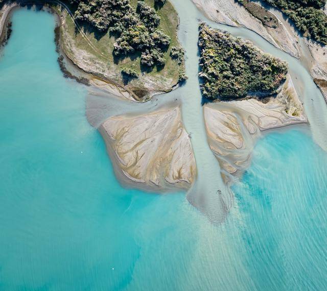 青年说 | 到中亚<strong></p>
<p>同仁堂股票</strong>，奔赴一场激动人心的“探秘”