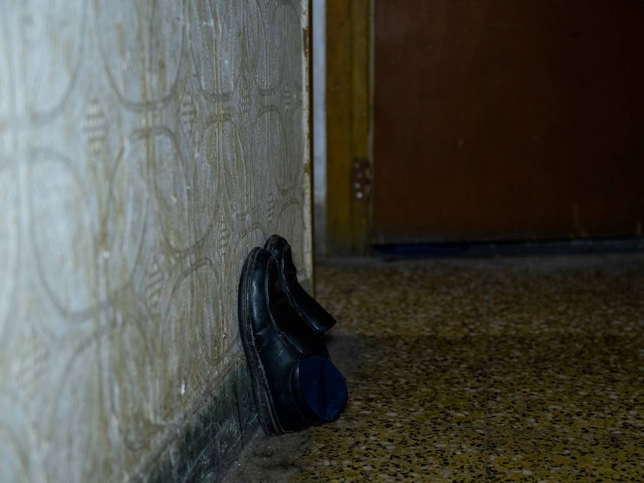 <strong></p>
<p>同仁堂股票</strong>他们挤在8元一晚的旅店 几百人抢一个活