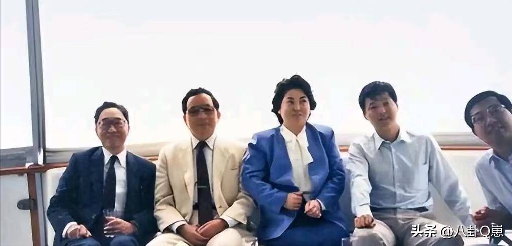 不查不知道<strong></p>
<p>恒生电子股票</strong>，一查吓一跳！杨振宁的弟弟杨振汉，人生活的这么精彩