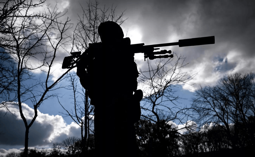 树倒猢狲散<strong></p>
<p>赣锋锂业股票</strong>,乌克兰士兵纷纷缴械投降,泽连斯基还得再丢一座城?