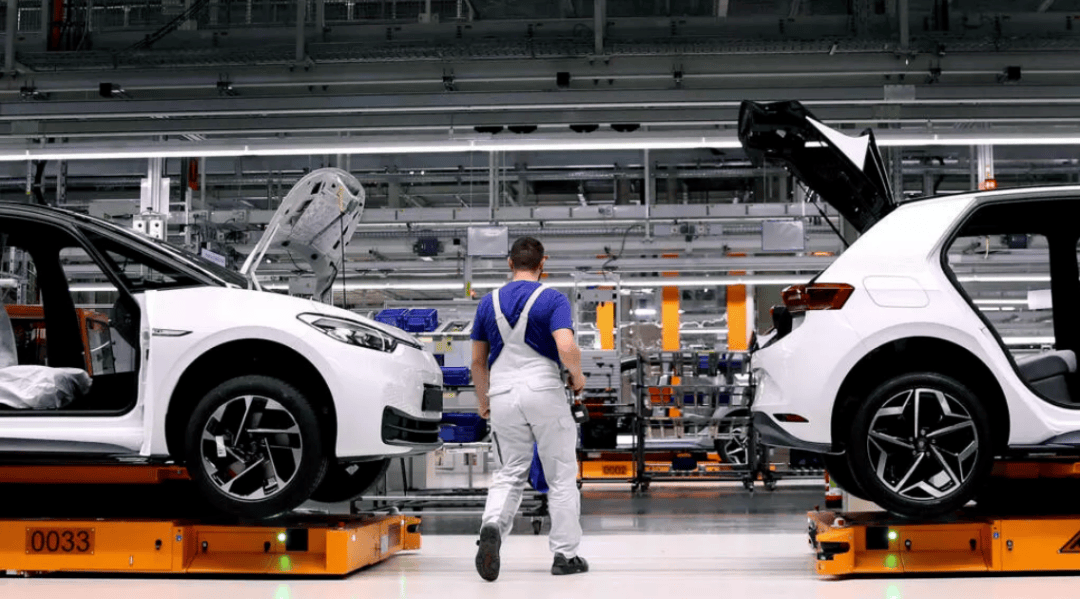 金灿荣:荷兰没有服软迹象<strong></p>
<p>中国中铁股票</strong>,中国要打到完全胜利!