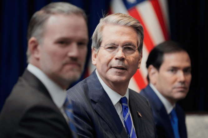 谈妥了又突然变卦!中国复购美国大豆换关税暂停<strong></p>
<p>中国中铁股票</strong>,美贸易代表直接通告全球:继续查中国