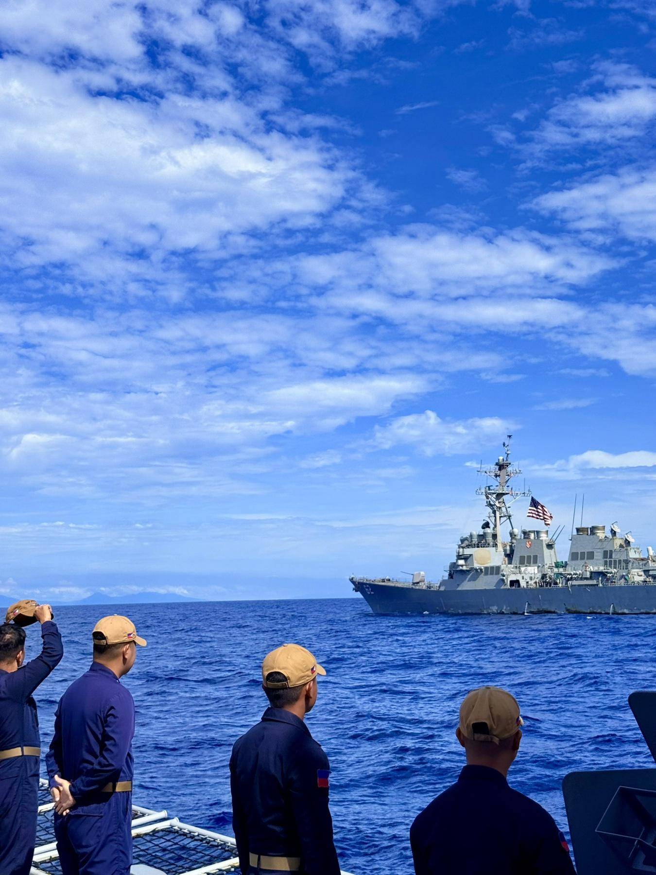 美军再度遭遇耻辱时刻:中国海军6艘战舰包围<strong></p>
<p>吉视传媒股票</strong>,815舰插入南海演习