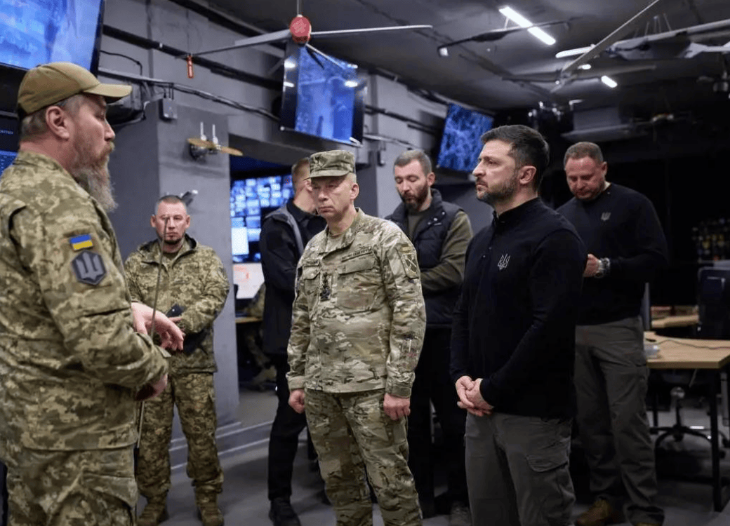 泽连斯基谎言碎了一地<strong></p>
<p>吉视传媒股票</strong>,乌军认清事实承认红军城败了,血战到底只为美国?