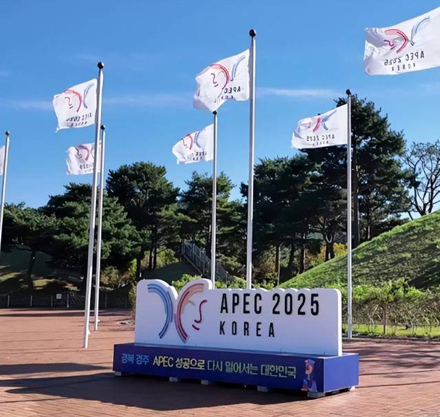 果然飘了:若大陆不作书面保证<strong></p>
<p>吉视传媒股票</strong>,台湾将拒绝出席!国台办一句话定调