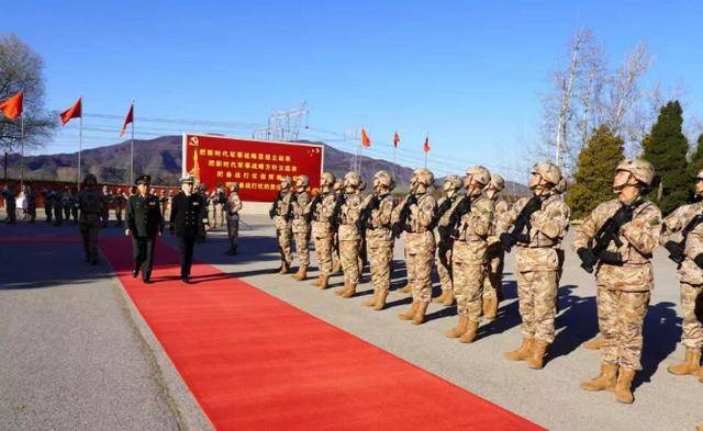 日本死不悔改<strong></p>
<p>小商品城股票</strong>,又威胁出兵台海!关键时刻,日军官直奔解放军基地