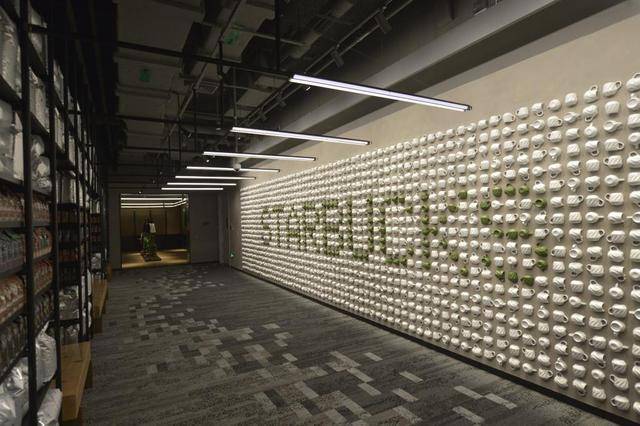 四中全会精神在基层丨记者手记:不产一粒生豆<strong></p>
<p>小商品城股票</strong>,昆山何以打造千亿元级咖啡产业?