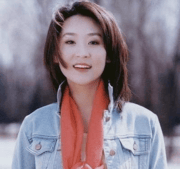 考古|苗圃被称内娱无代餐!巅峰期隐退嫁大19岁富商<strong></p>
<p>小商品城股票</strong>,如今儿女双全成人生赢家