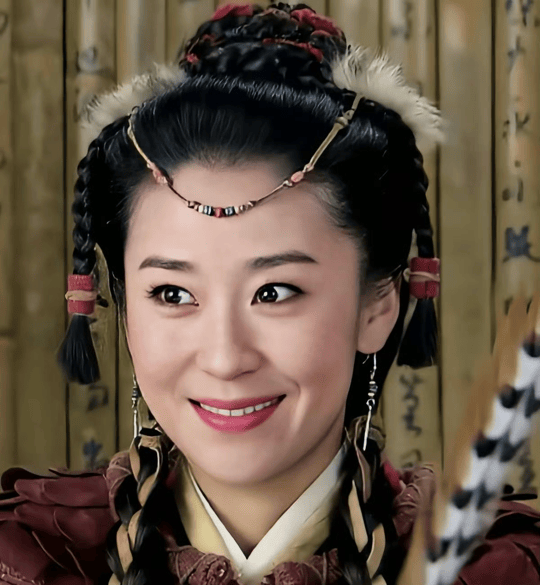 考古|苗圃被称内娱无代餐!巅峰期隐退嫁大19岁富商<strong></p>
<p>小商品城股票</strong>,如今儿女双全成人生赢家