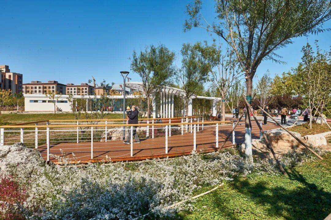 北京新添一个超美大公园<strong></p>
<p>小商品城股票</strong>!占地超300亩