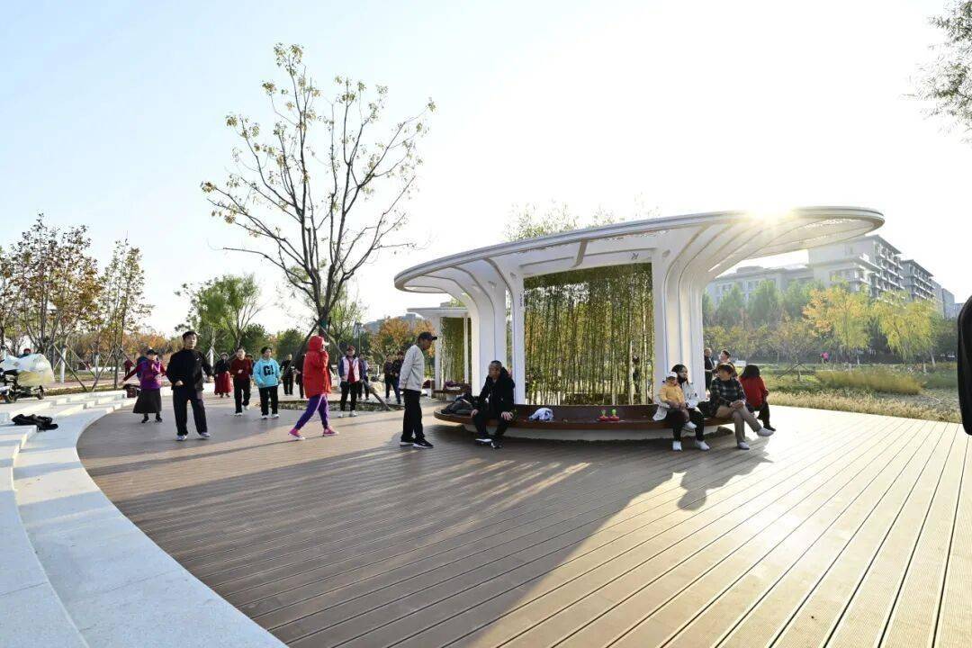 北京新添一个超美大公园<strong></p>
<p>小商品城股票</strong>!占地超300亩