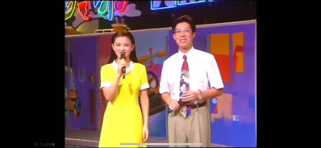 李湘气得翻出了瘦瘦的照片……她年轻时确实是仙女啊<strong></p>
<p>小商品城股票</strong>!