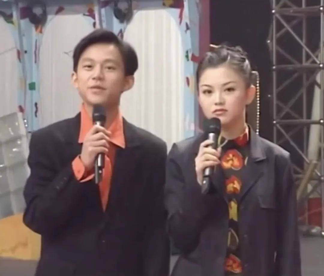 李湘气得翻出了瘦瘦的照片……她年轻时确实是仙女啊<strong></p>
<p>小商品城股票</strong>!