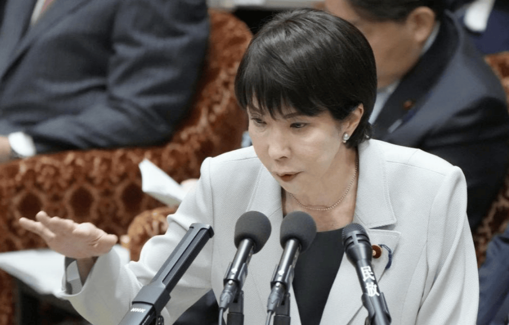 高市早苗没想到<strong></p>
<p>锦龙股份股票</strong>，中方直接对日本发“掉脑袋警告”，琉球问题也被摆了上来