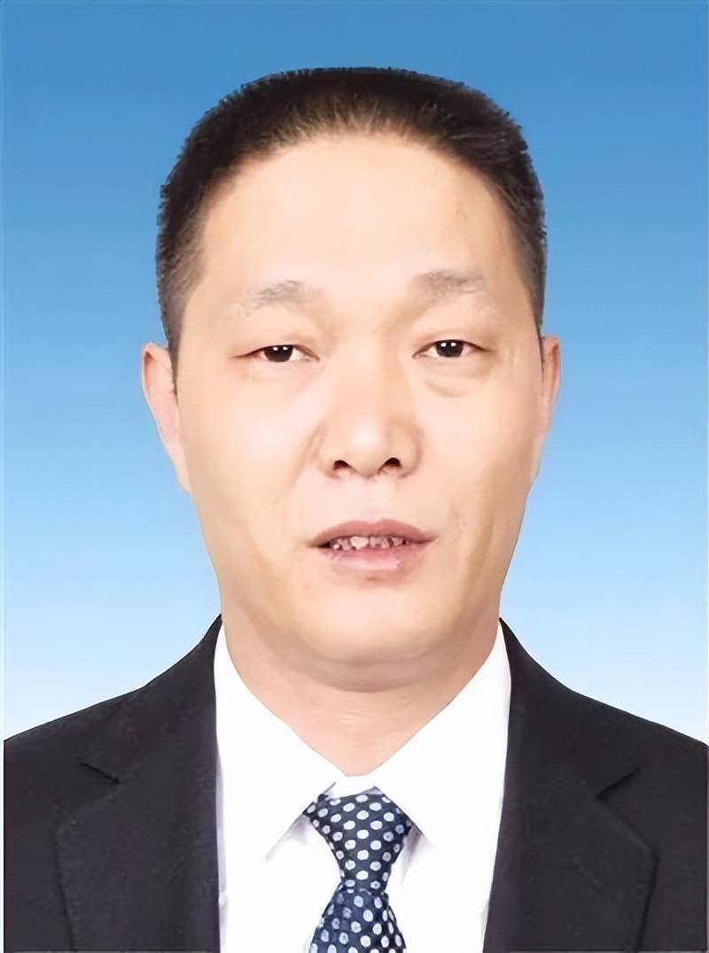 3位厅干履新<strong></p>
<p>锦龙股份股票</strong>，重庆市原江北区委书记陶世祥任巴南区委书记