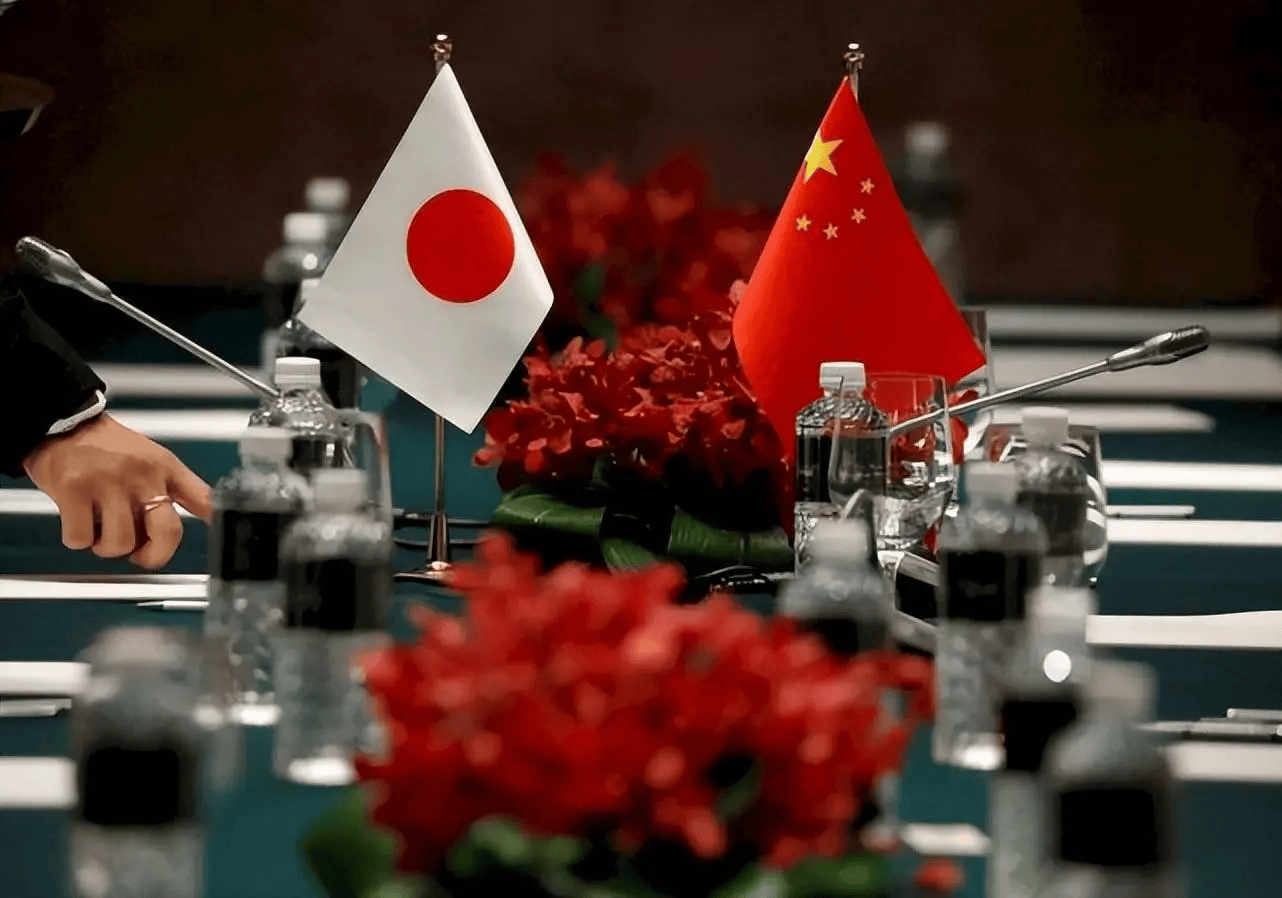 全面反华？高市早苗连开2枪<strong></p>
<p>锦龙股份股票</strong>，为出兵台海铺路，解放军舰机已出动