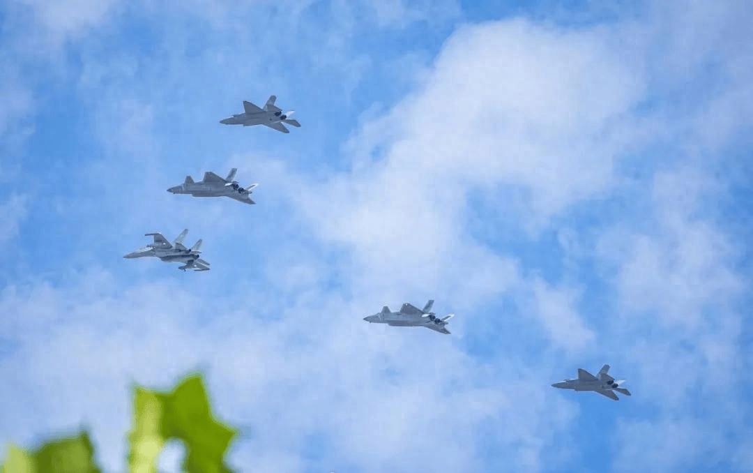 高市早苗通知全球<strong></p>
<p>兴业银行股票</strong>，不撤回涉台言论，话音刚落，解放军攻击11亮相