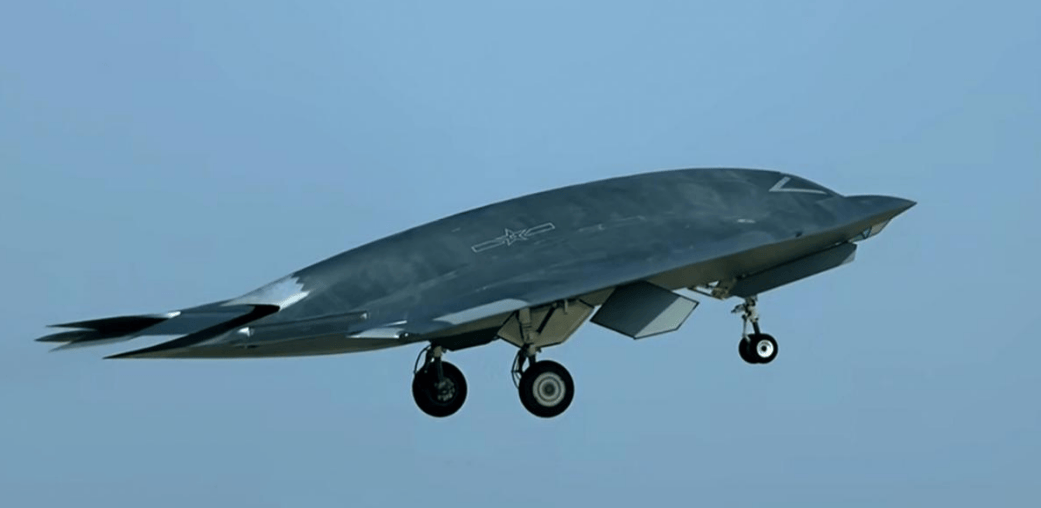 福建舰上班后<strong></p>
<p>兴业银行股票</strong>，中国空军也不藏了！轰隆一声巨响，歼20旁多了架新战机