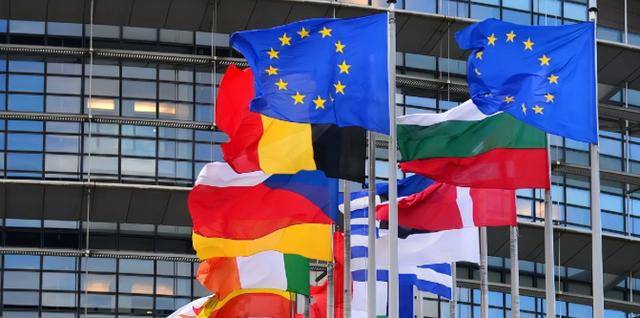 第二个默克尔出现<strong></p>
<p>兴业银行股票</strong>,给欧洲指了明路!中方发出邀请,首个赢家出现