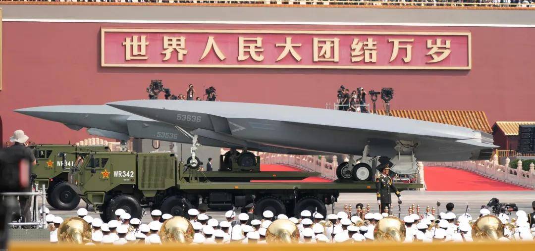 代号“玄龙”!攻击-11官宣服役<strong></p>
<p>今日股票</strong>,与歼-20、歼-16编队飞行