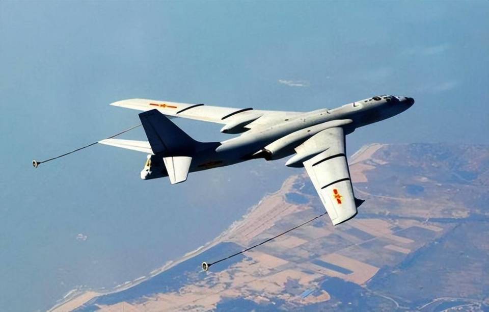 解放军出动多架轰炸机<strong></p>
<p>山东黄金股票</strong>,对菲律宾强硬表态