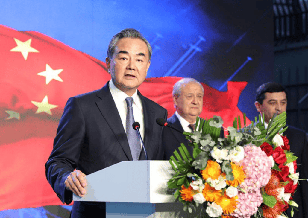 高市早苗G20上“炮轰”俄罗斯<strong></p>
<p>中公教育股票</strong>,王毅对她换了称呼,3国当场力挺中国!