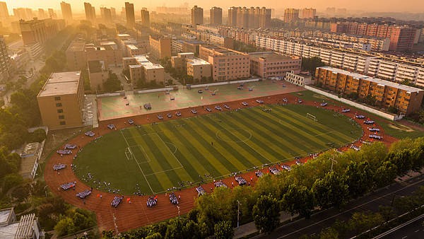 衡水中学清北率崩了<strong></p>
<p>同花顺炒股票</strong>？掐尖制造的神话终于被戳穿