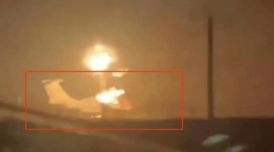 乌克兰发动夜间远程袭击<strong></p>
<p>交通银行股票</strong>,俄罗斯唯一一架激光武器试验机被毁,预警指挥机测试机也遭破坏