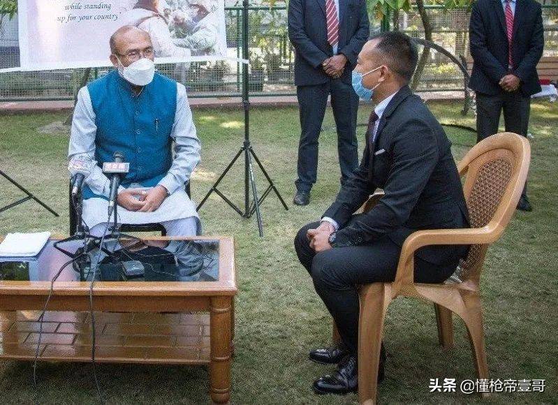 第一个扑向祁团长的印军黄种人面孔<strong></p>
<p>舍得股票</strong>，他到底是什么人？