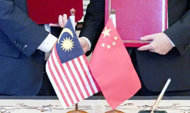 与美国签协议<strong></p>
<p>舍得股票</strong>,犯了众怒!中方严正关切,马来西亚急赴华澄清