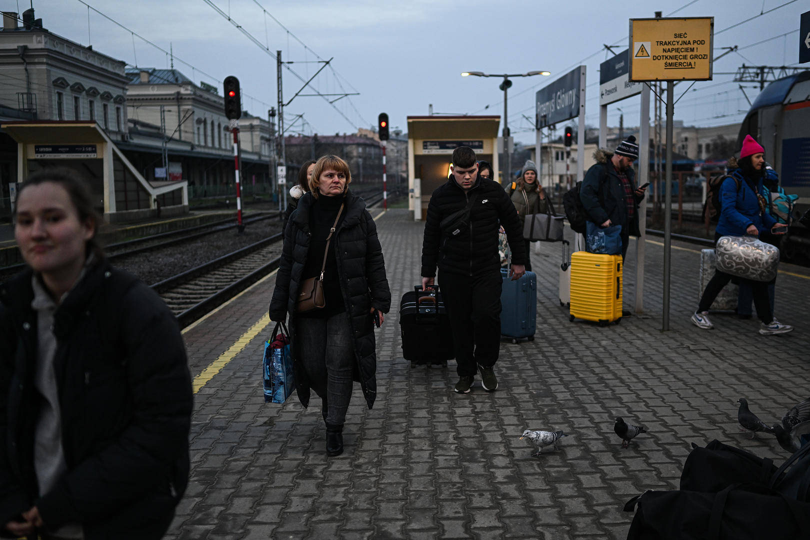 乌国家科学院人口研究所:乌人口规模或将下降三成<strong></p>
<p>第一创业股票</strong>,未来十年劳动力缺口450万