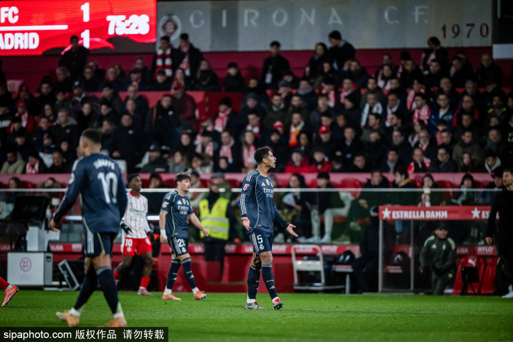 穆帅最被看好！六台问阿隆索下课谁来接任？穆帅得票最多齐祖第二