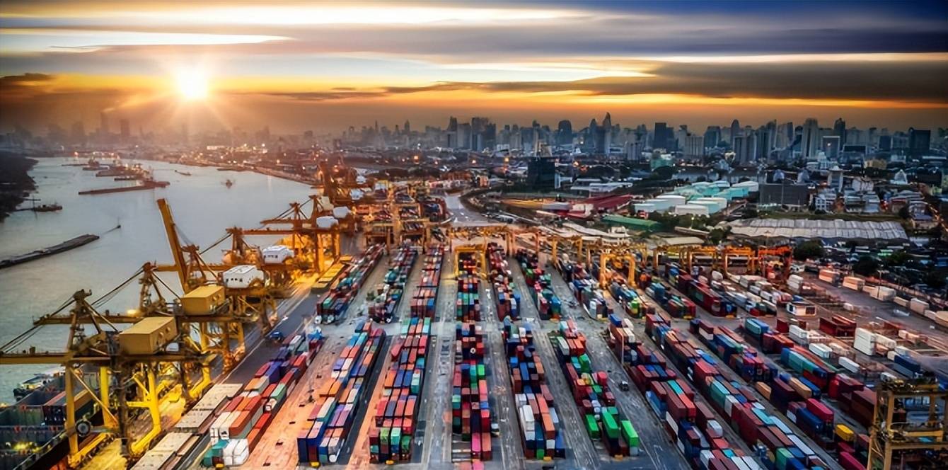 美国调解崩盘！12架轰炸机升空<strong></p>
<p>两面针股票</strong>，齐射120枚导弹，炸崩乌克兰电力，泽连斯基只剩下一条路可走