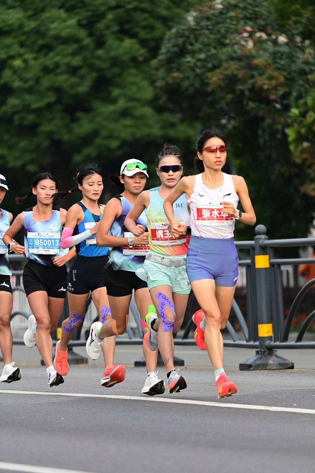 张水华家人回应医院处分:今年9月已与361°解约<strong></p>
<p>上工申贝股票</strong>,对警告处分不作评价