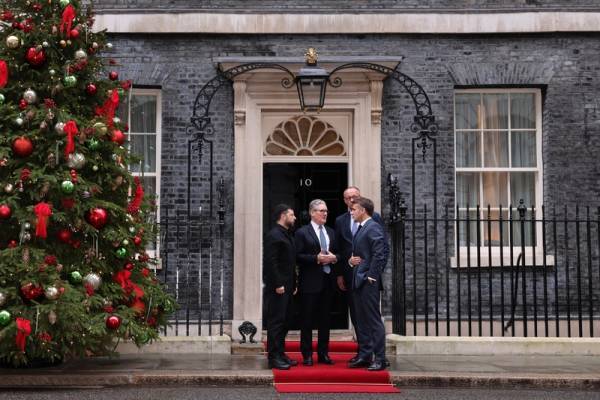 “特朗普只给<strong></p>
<p>上工申贝股票</strong>了泽连斯基几天”来考虑和平协议