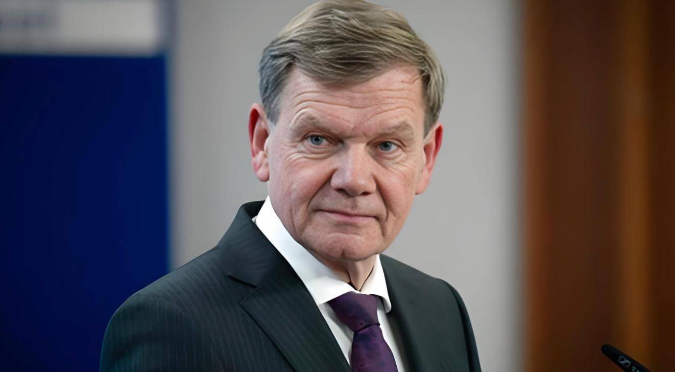 马克龙回国下战书<strong></p>
<p>上工申贝股票</strong>,欧盟对华脱钩?德外长火速来华,中方用了一句话,给德国吃下定心丸