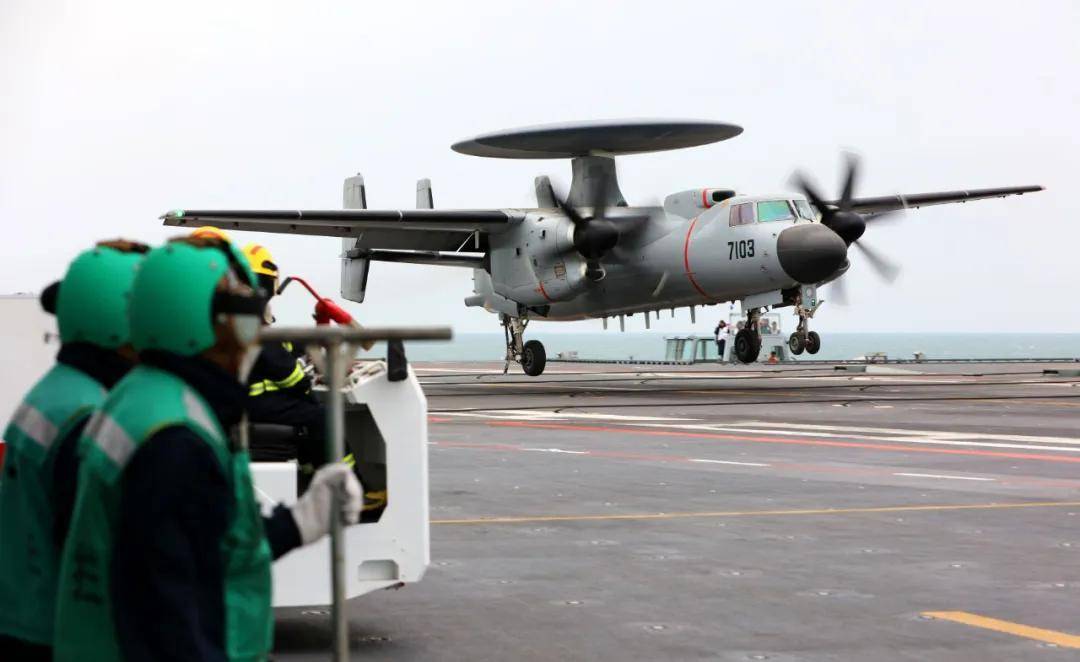 美媒：中日空战将一边倒<strong></p>
<p>紫光国微股票</strong>，不仅靠最强4.5代歼15，解放军还有杀招