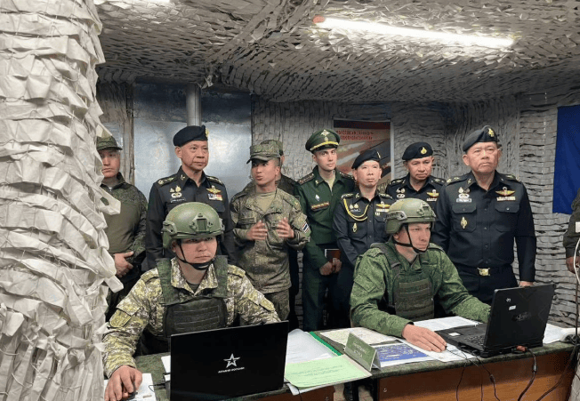 柬埔寨伤亡700人<strong></p>
<p>上海电气股票股吧</strong>，中企援建大桥被炸！泰国中械军大获全胜，大批导弹成战利品