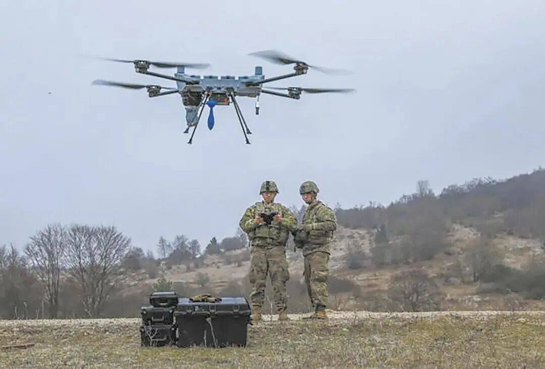 美军为何“抄作业”<strong></p>
<p>上海电气股票股吧</strong>？大批量“山寨”对手的无人机……