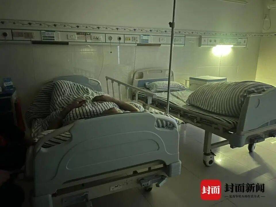 广西男子因咳嗽入院仅两天突发躁狂离世<strong></p>
<p>海南航空股票</strong>，当地卫健委介入