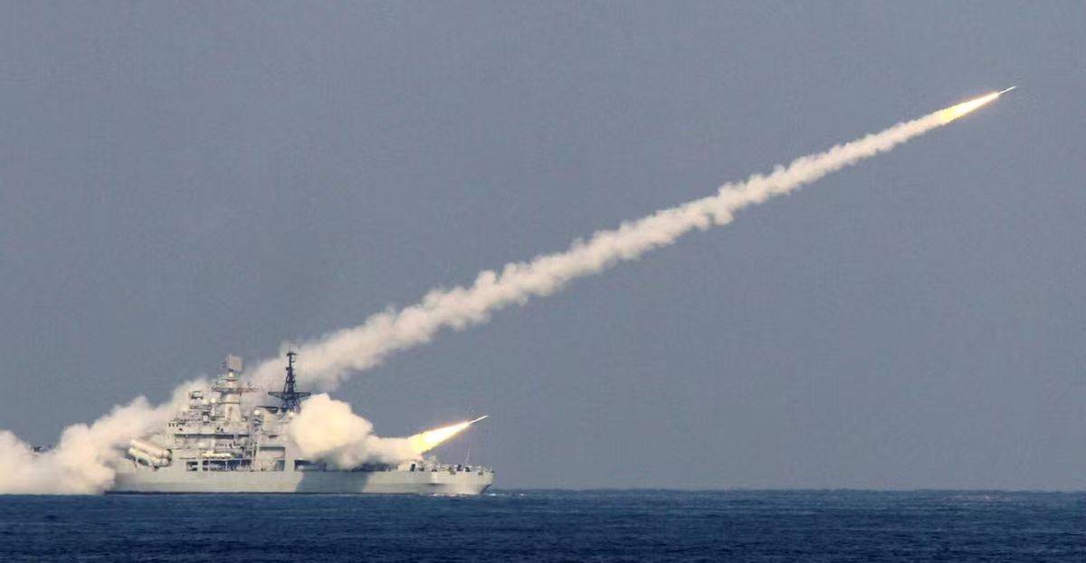 台军迈出疯狂一步<strong></p>
<p>四川九洲股票</strong>,明确应处“突袭”可开火,不出24小时,福建舰堵门列阵